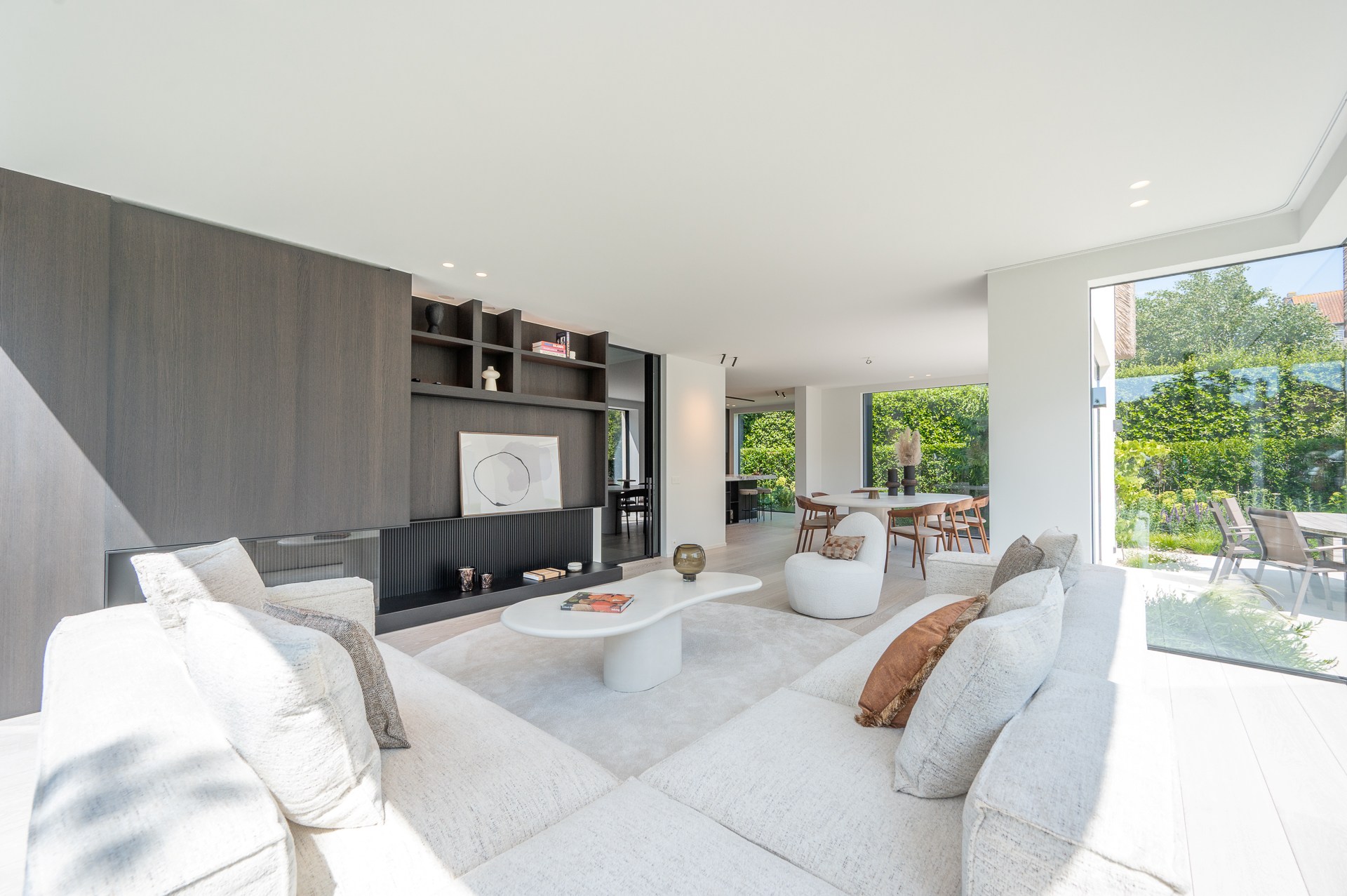 Villa neuve clé en main dans un emplacement de choix calme près du Zegemeer et à distance de marche du centre. 