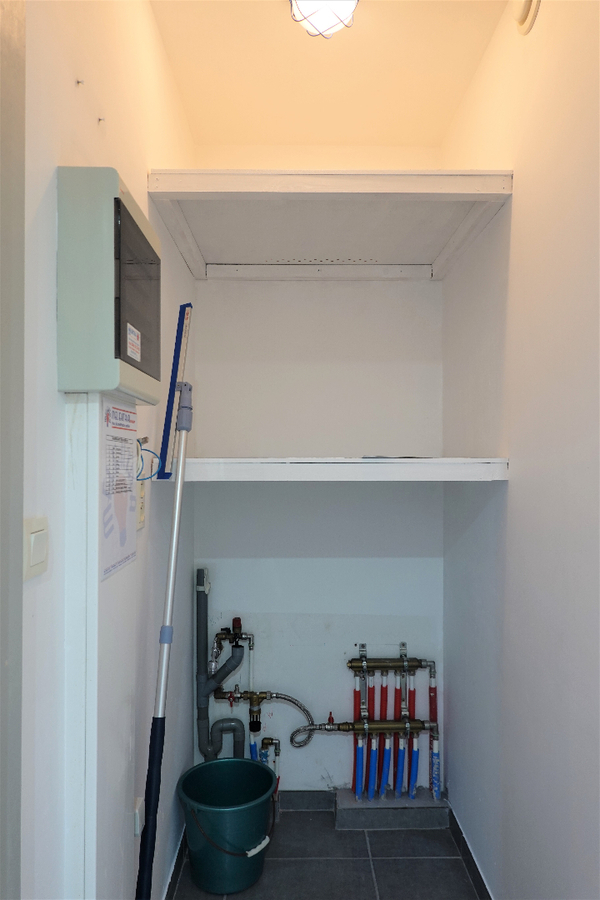 Appartement met autostaanplaats, fietsenberging en terras 