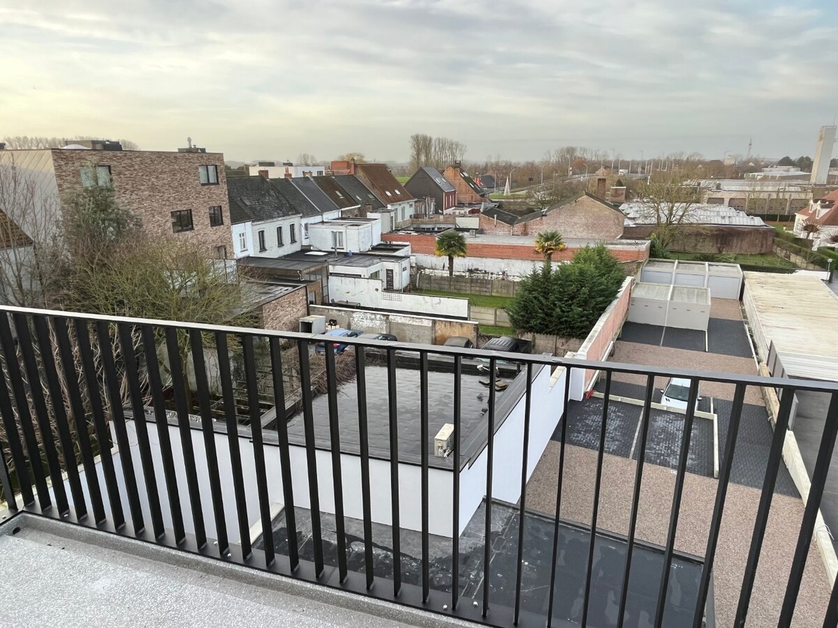 Nieuw, luxueus afgewerkt BEN-penthouse 