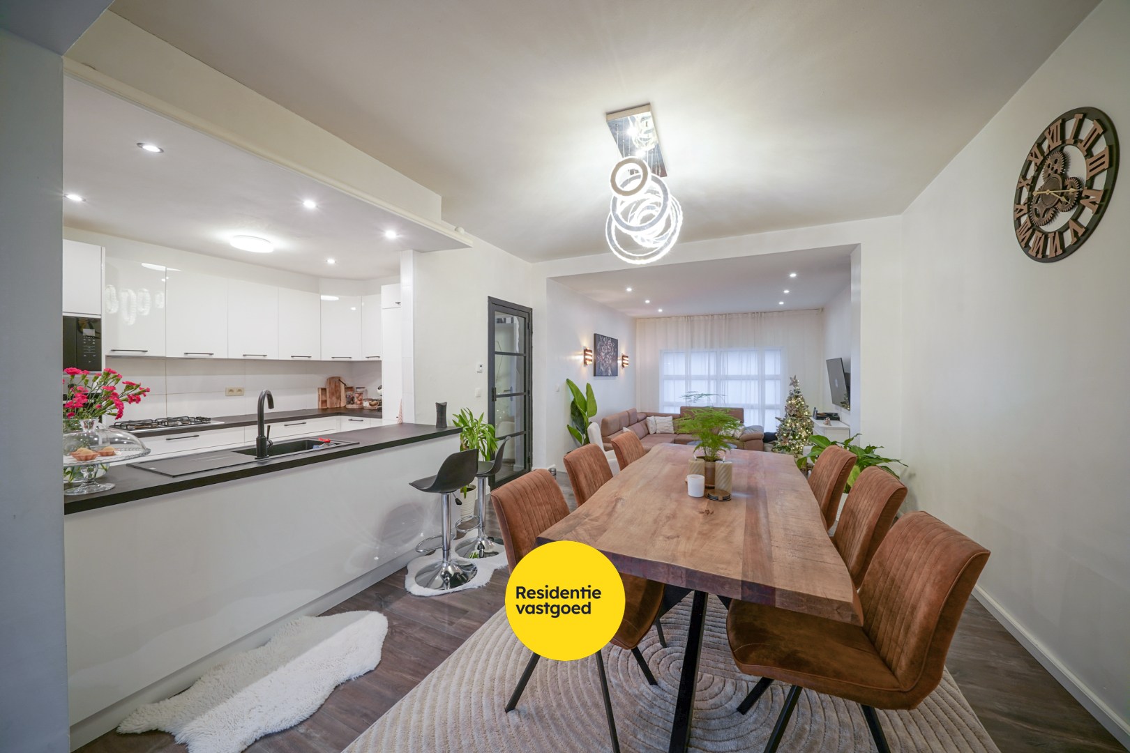 Instapklare woning met diepe tuin te Oostende 