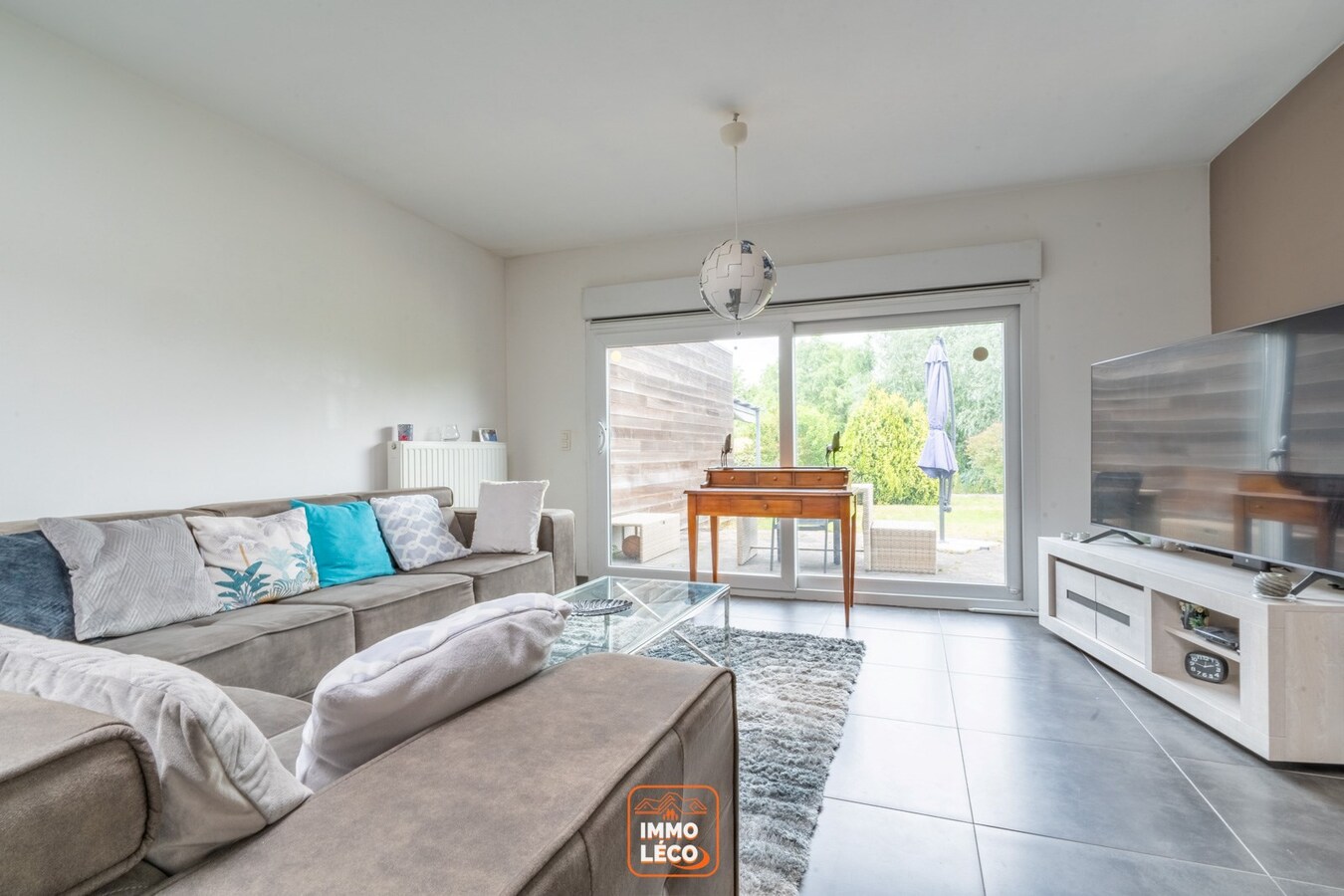 Appartement rez-de-chaussée 2 chambres, grand jardin et parking couvert privatif ! 