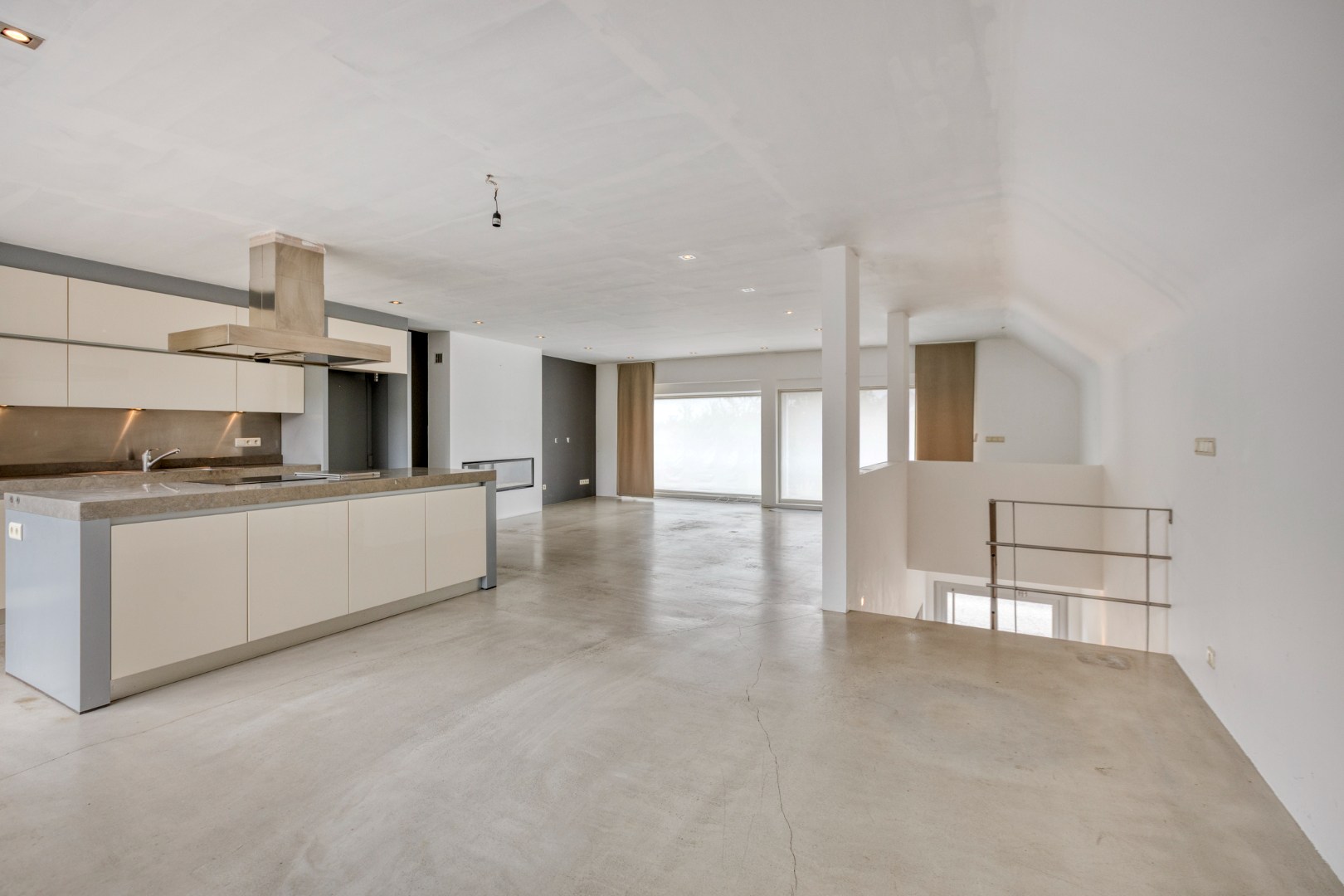 Unieke woning met 3 slpk. op een ruim perceel in Geel-centrum 