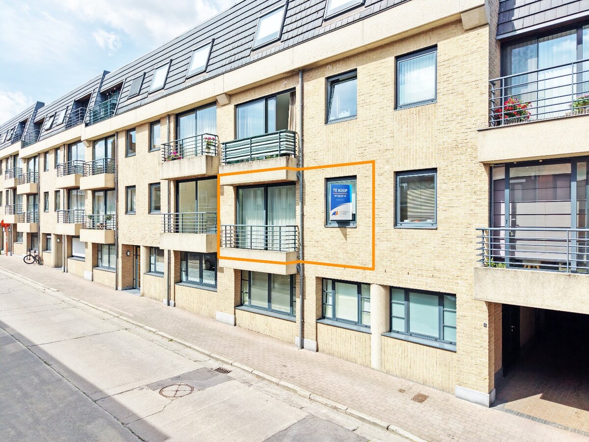 Energiezuinig tweekamerappartement met garage centrum Zottegem 