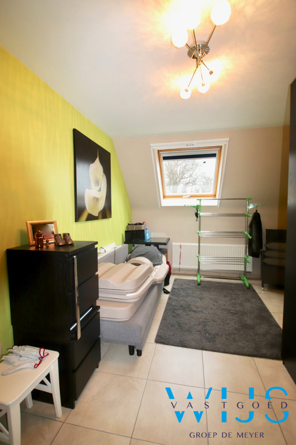 Instapklaar 3 slaapkamer appartement met terras te ERTVELDE ! 