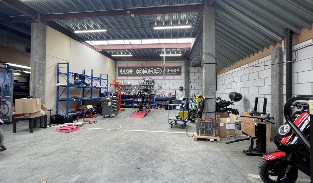 Kantoren met mogelijkheid tot opslag te huur in Antwerpen