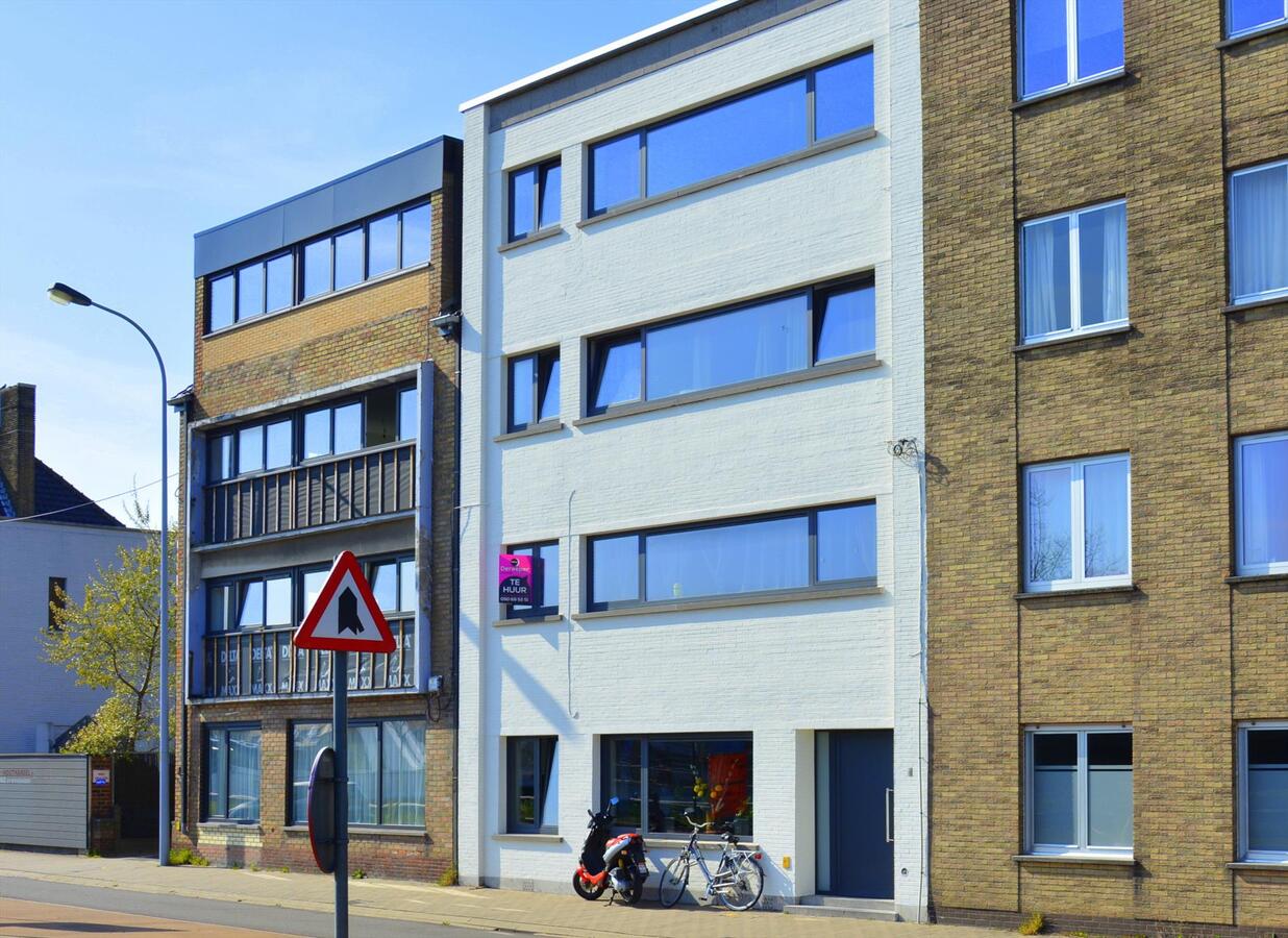 Vernieuwd appartement met 2 slaapkamers 