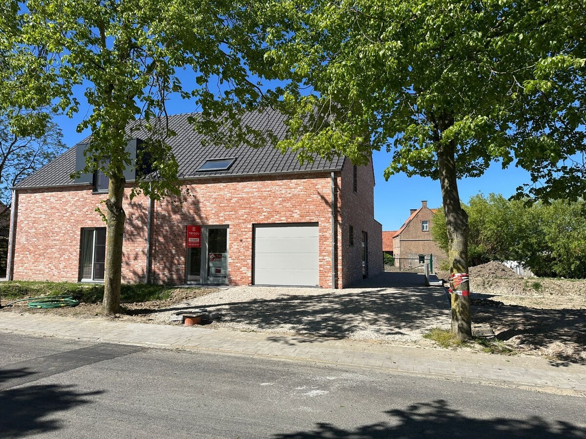 Instapklare nieuwbouwwoning in Poelkapelle! 