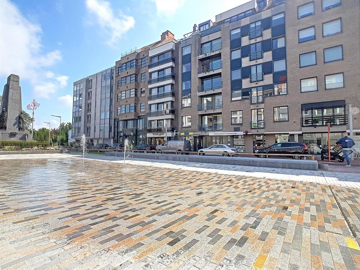 Appartement met open zicht over het vernieuwde Burg. Frans Desmidtplein - Knokke 