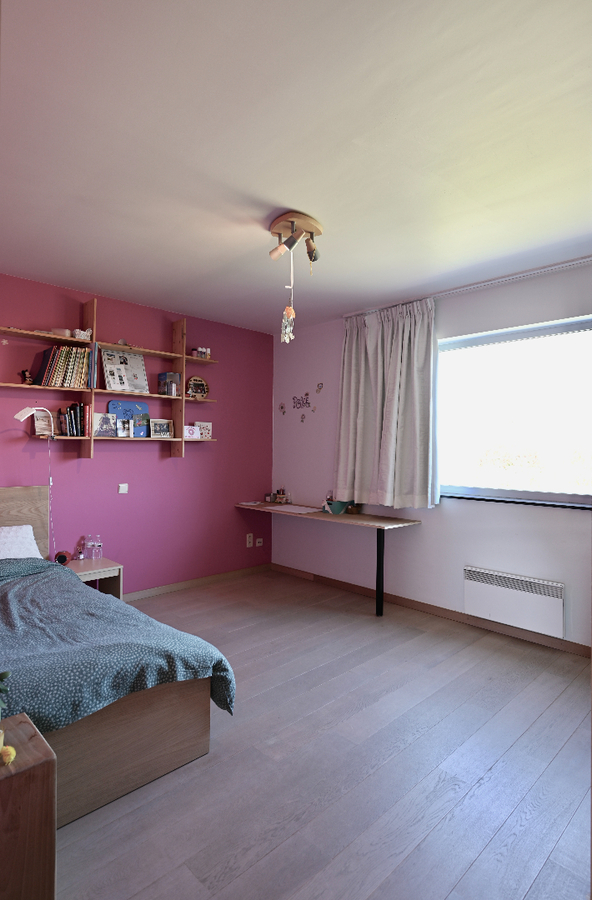 MAGNIFIEKE MODERNE VILLA OP TOPLIGGING NABIJ CENTRUM OOSTENDE 