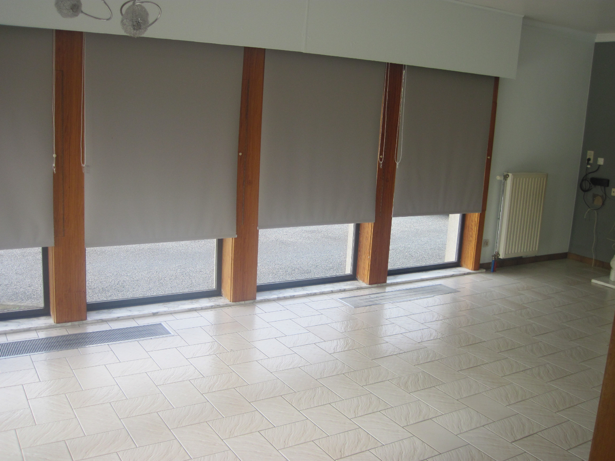 Degelijke gelijkvloerse woning. 