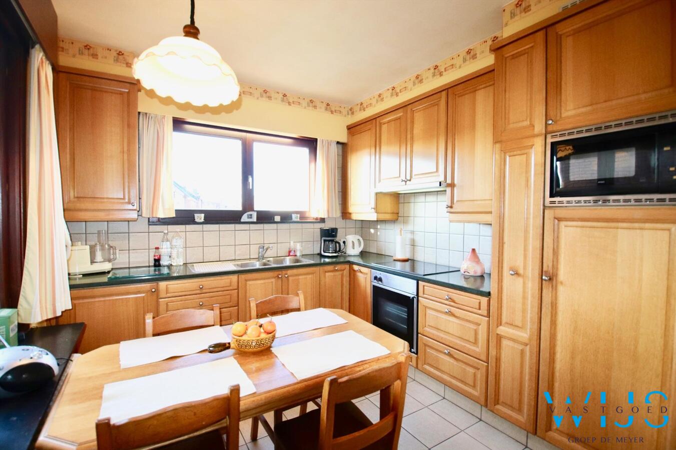 Instapklare bel-étage met tuin te ZELZATE! 