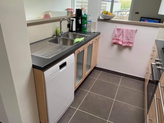 Gezellige woning met garage, tuintje én met uitzicht op de Schelde! 