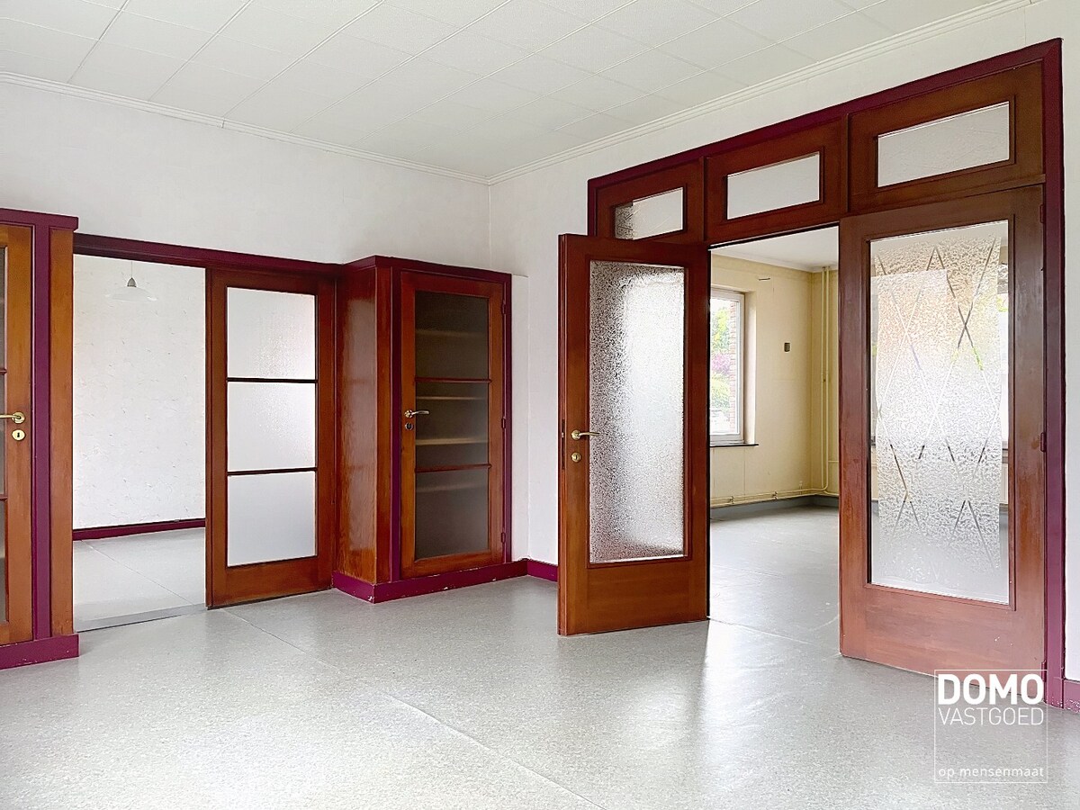 RUIME WONING MET KANTOORRUIMTE/PRAKTIJKRUIMTE 