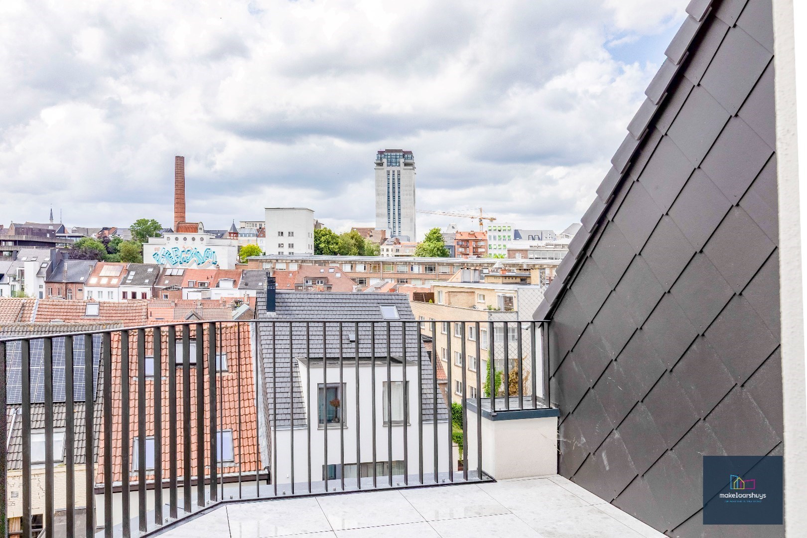 Prachtige penthouse met 2 slaapkamers en  groot terras met uniek uitzicht 