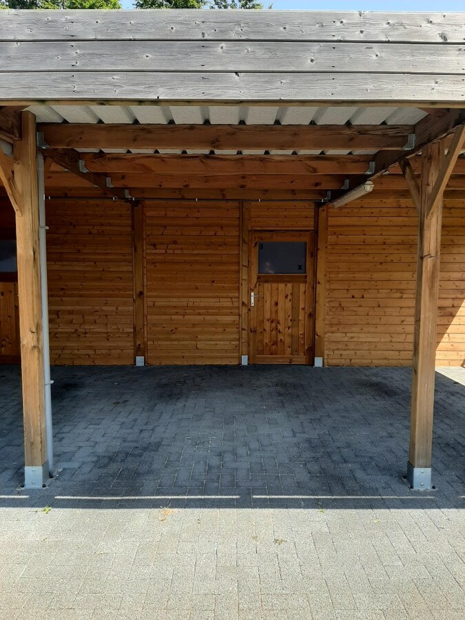 Verhuurd carport - Geel