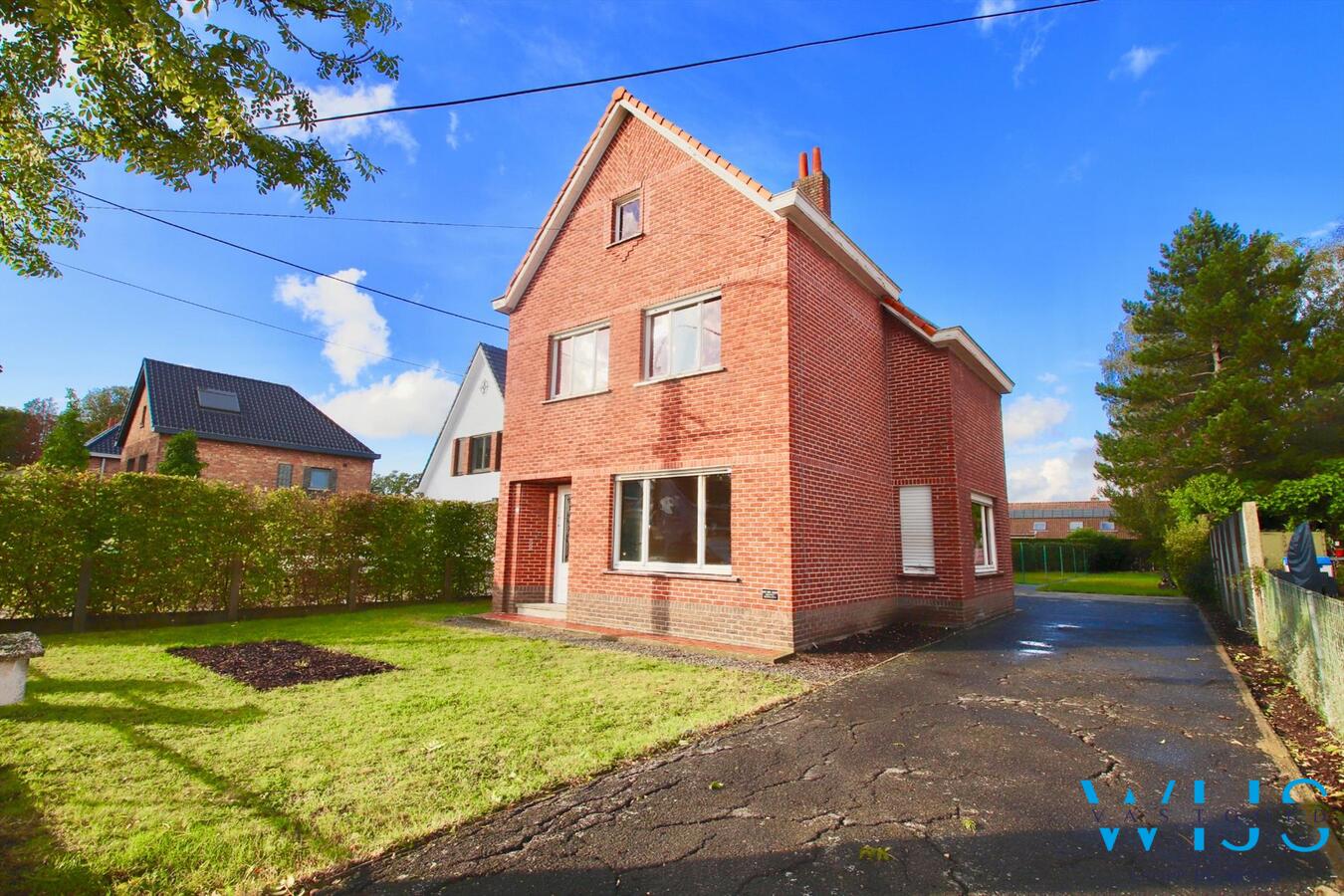 Te renoveren woonhuis op een mooi perceel van 870m² te ERTVELDE! 