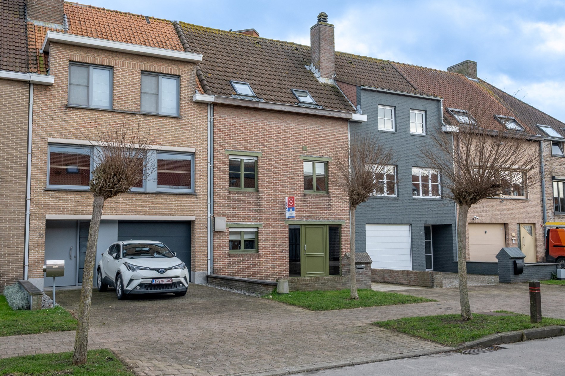 Instapklare gezinswoning op wandelafstand van het station en Zeedijk Heist (met mogelijkheid tot aankoop van een aanpalende garage 