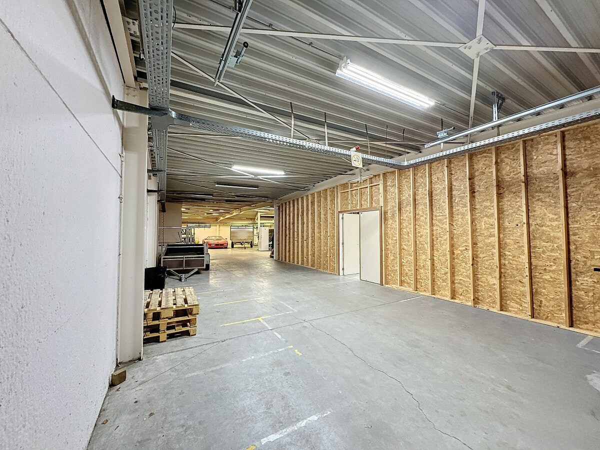 Top gelegen kantoorruimte te huur in Oudenaarde 