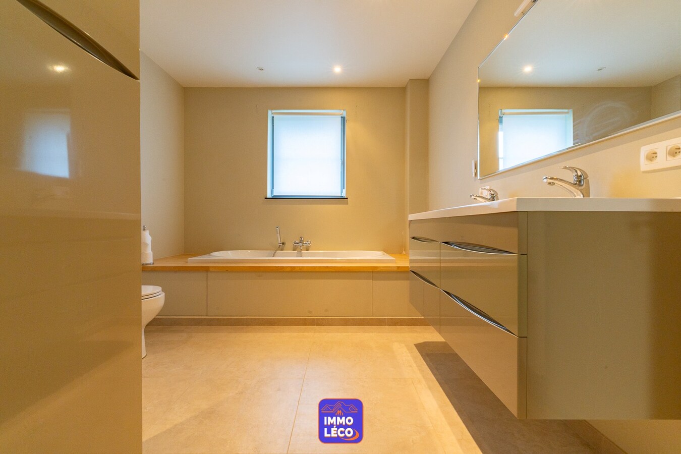 Grande Villa de standing développant une surface habitable de 435m², dans un clos résidentiel prisé ! 