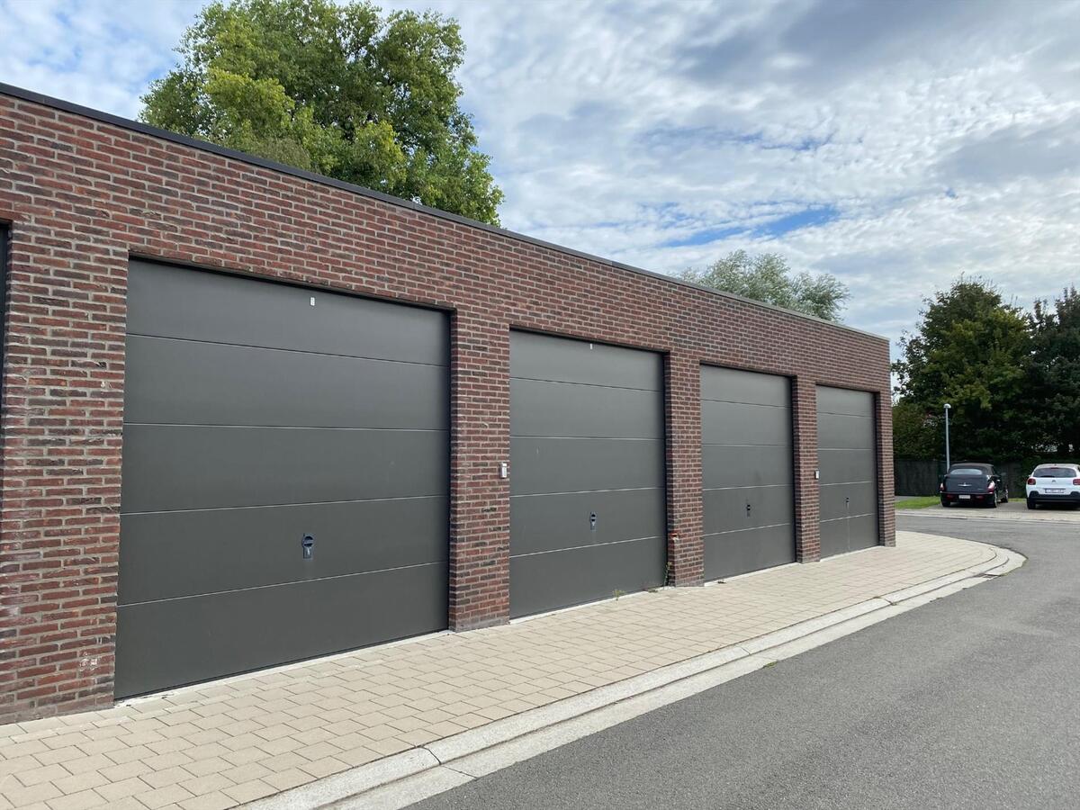 Verhuurd garage - Roeselare