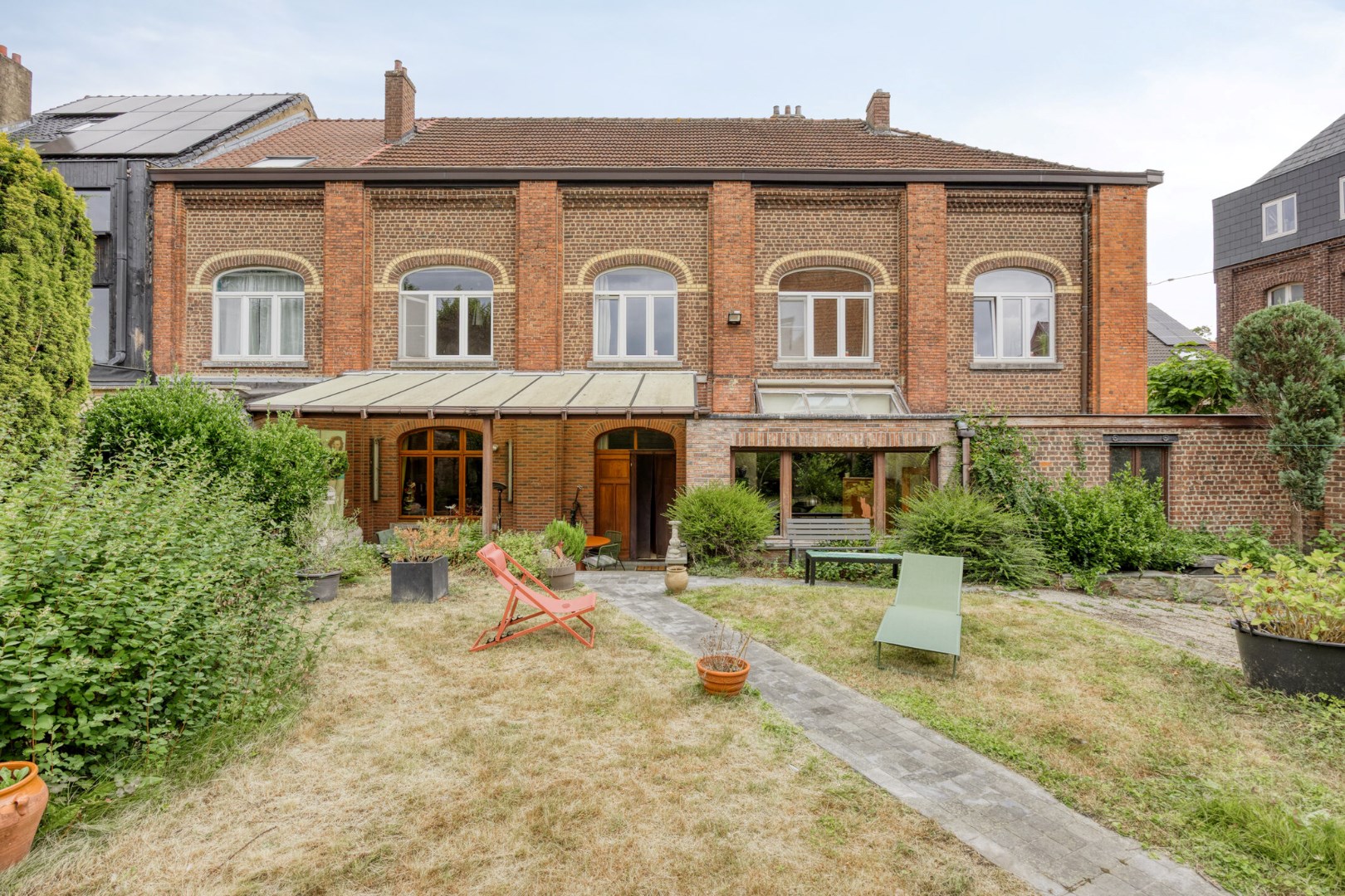 Charmant en karaktervol herenhuis, bureau en praktijkruimte, 4 kamers - 1502 LEMBEEK (HALLE) 