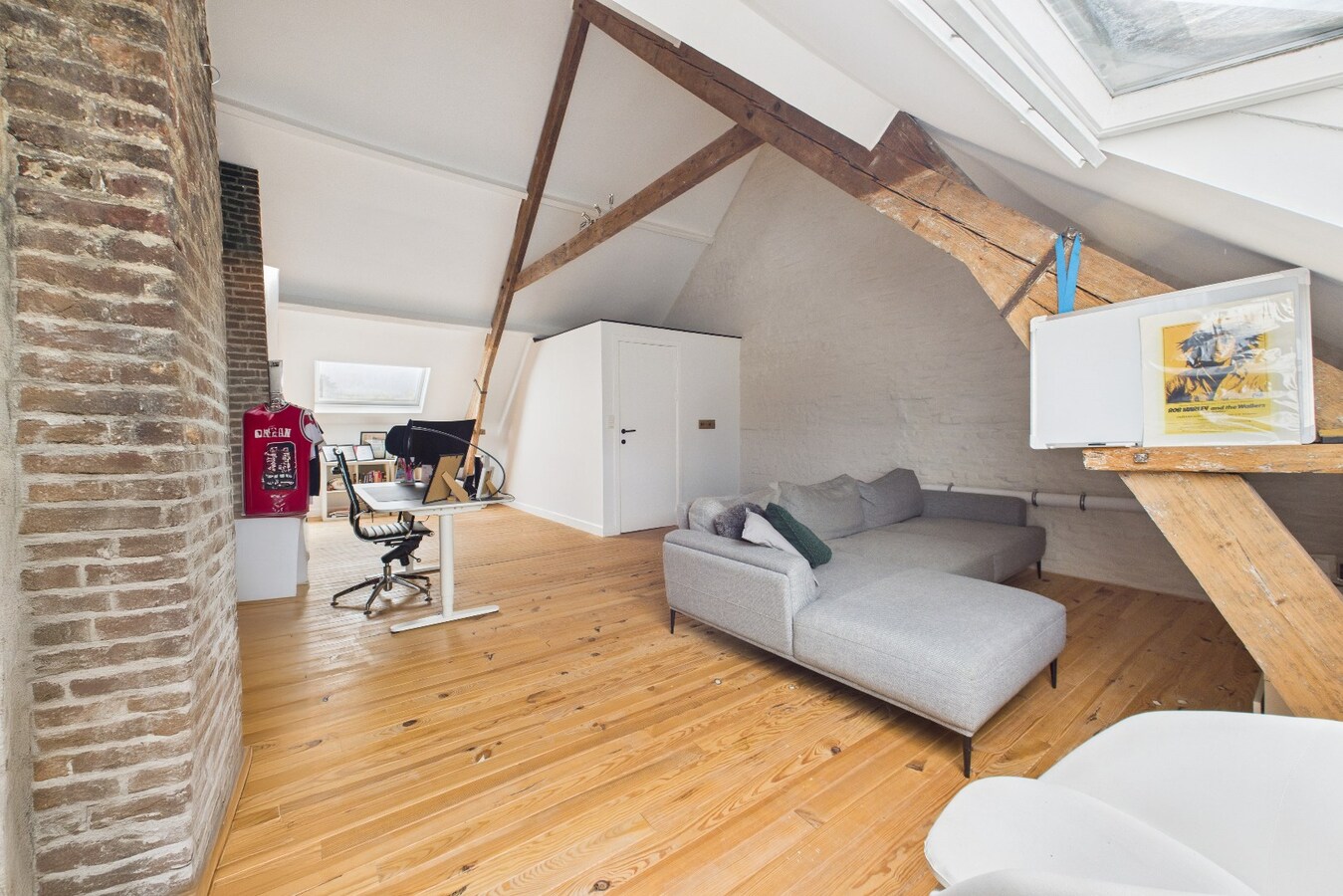 Charmant en volledig gerenoveerd herenhuis met stadstuin nabij het centrum ! 