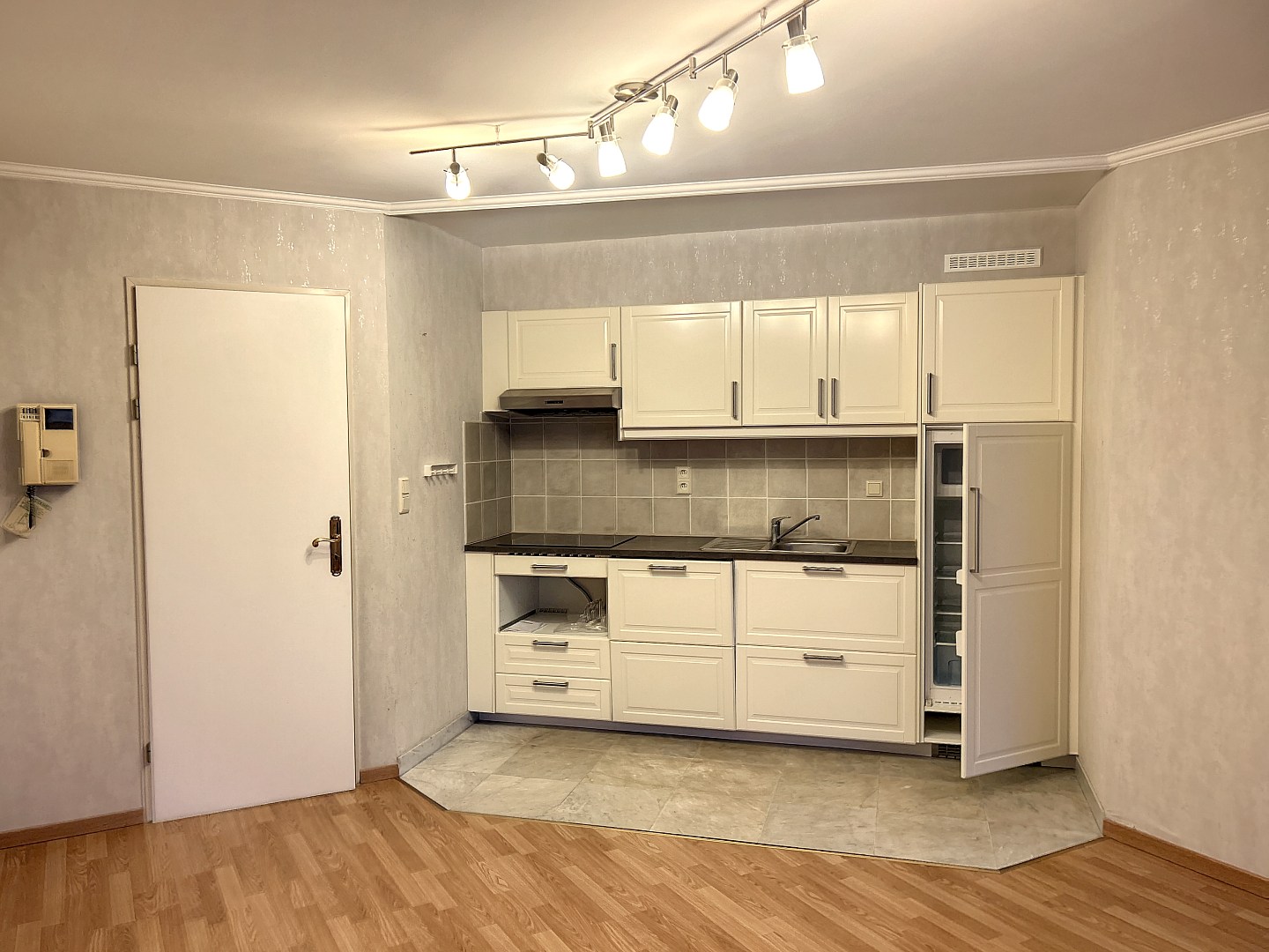 INSTAPKLAAR 1 SLPK APP MET OPEN ZICHT OP ZEE 