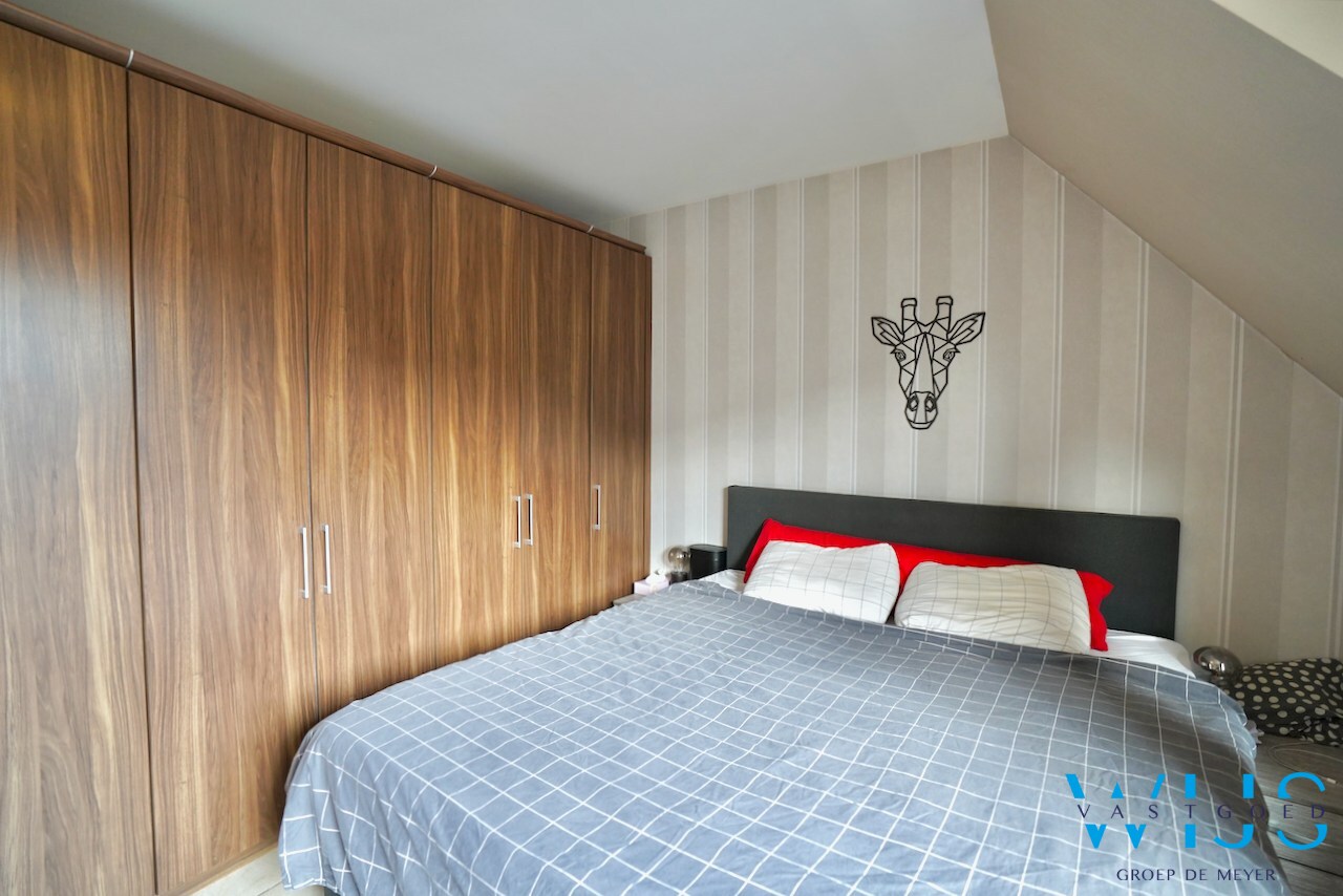 Instapklaar appartement met terras en aparte garage te ERTVELDE ! 