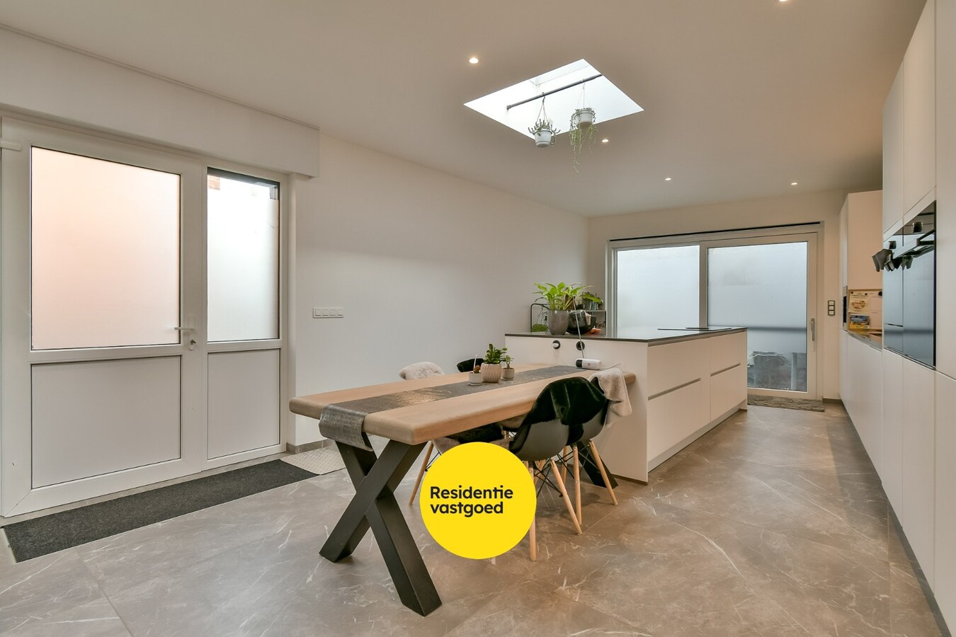 Verkocht | onder voorbehoud woning - Oostkamp