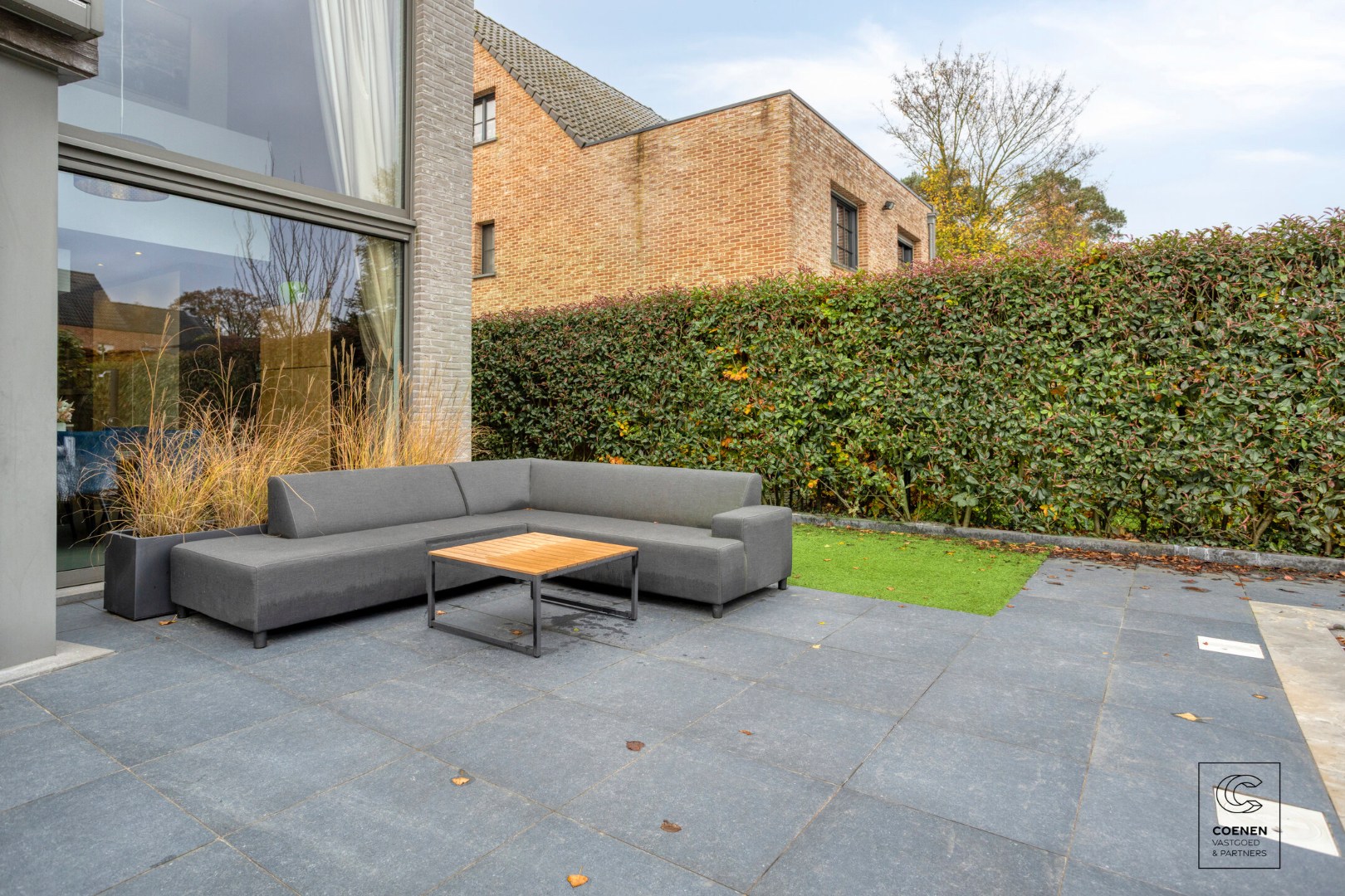 Prachtige woning (2013) van 256 m² met 4 slaapkamers in een doodlopende straat te Grobbendonk! 