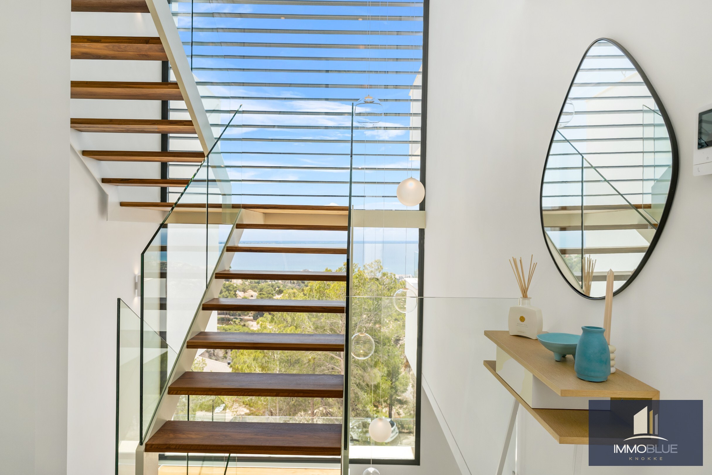 "Villa exclusive prête à emménager à Altea." 