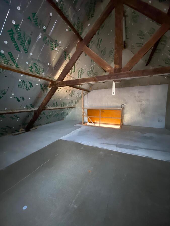 Woning met 3 slaapkamers en loods te Kortemark 