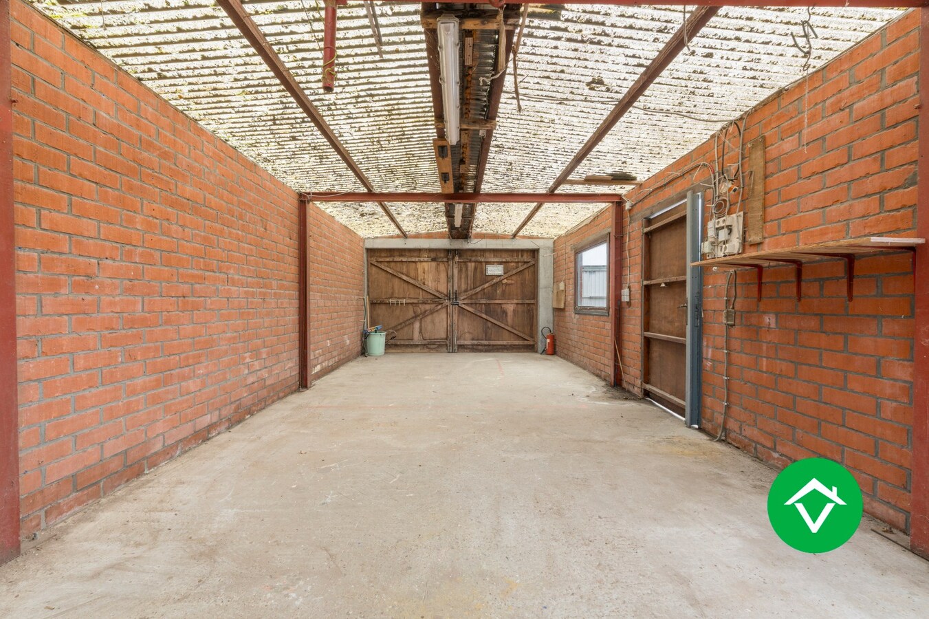 Alleenstaande woning met garage te Koekelare 