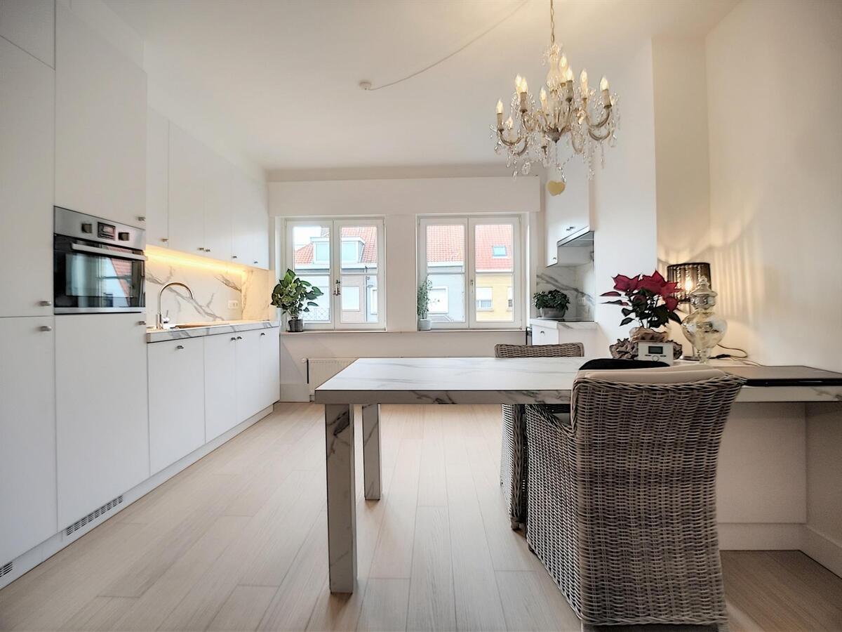 Kwalitatieve duplex op centrale ligging - Heist 