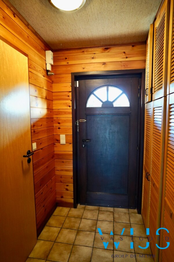 Enorm goed gelegen bungalow op 668 m² te Ertvelde ! 