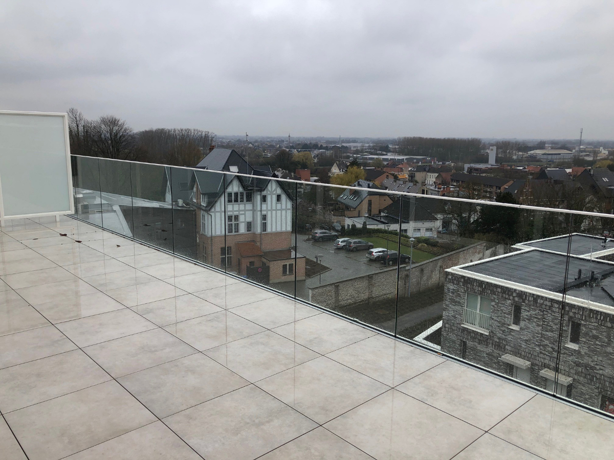 Luxueus penthouse met uniek terras en 3 slaapkamers te Gavere 