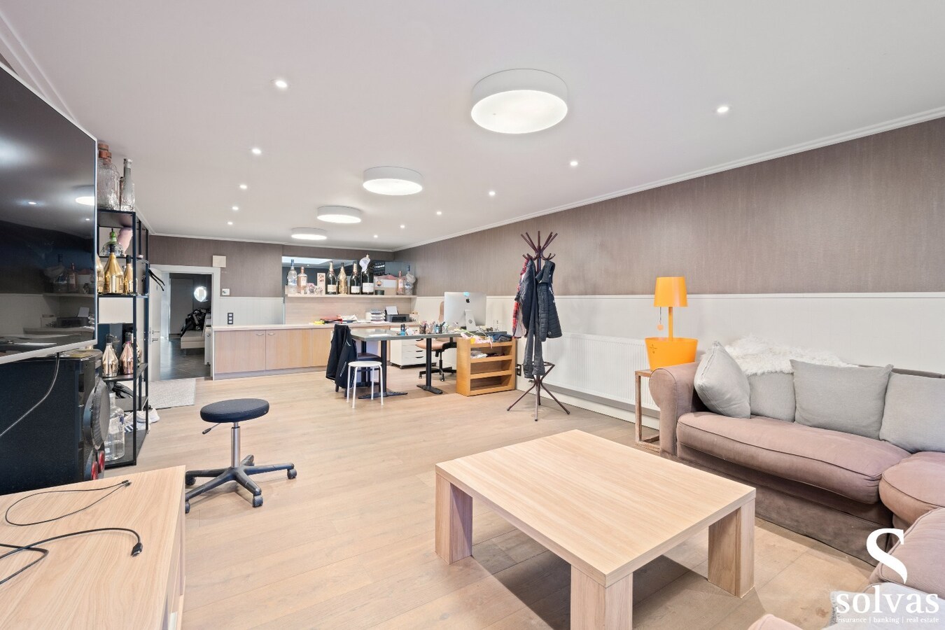 Horecazaak met woongedeelte in het hartje van Viane 