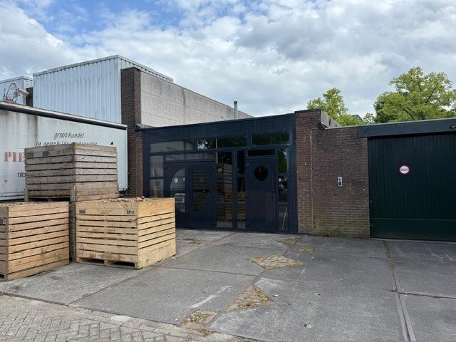 DIT BETREFT EEN WONING MET BIEDEN VANAF PRIJS  € 350.000 K.K. 