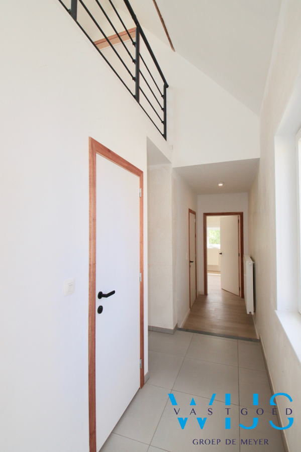 Totaal gerenoveerd woonhuis te Assenede 