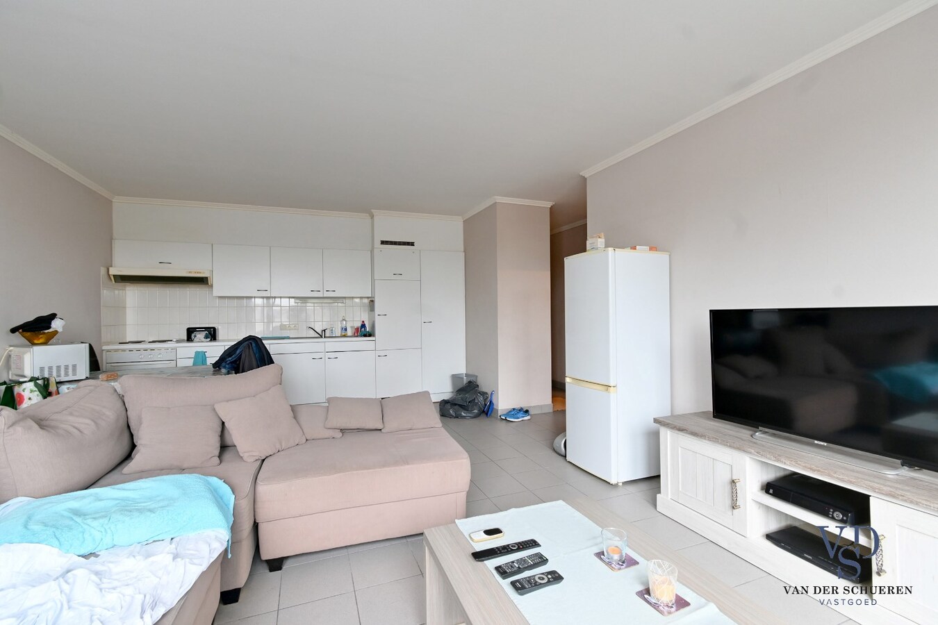 Degelijk investeringsappartement met garage. 