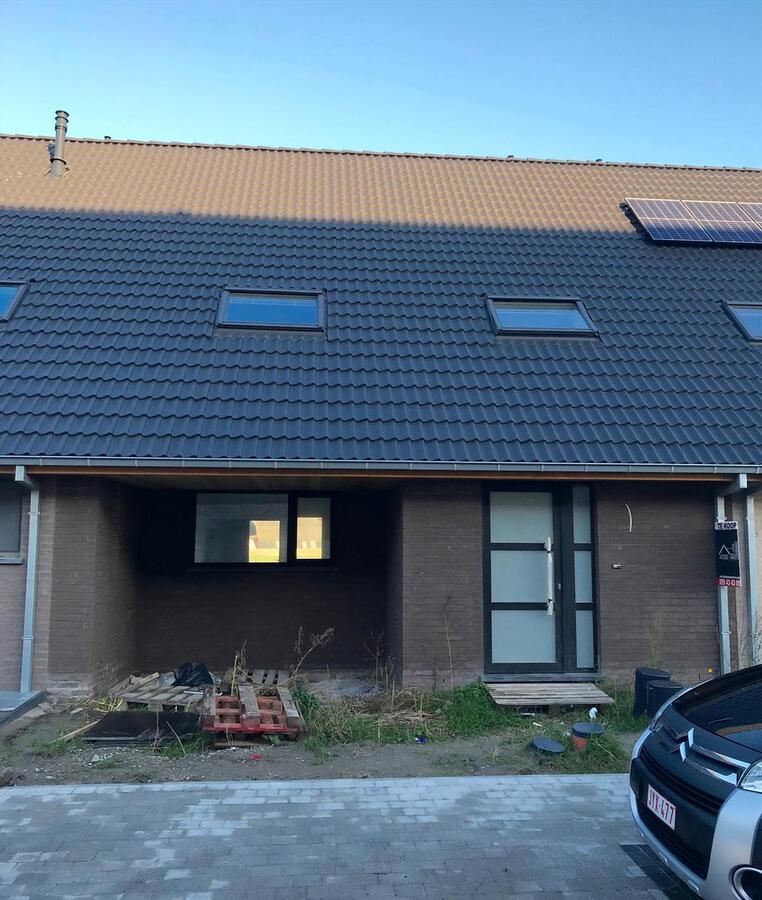 MODERNE RUIME WONING  TE BREDENE 