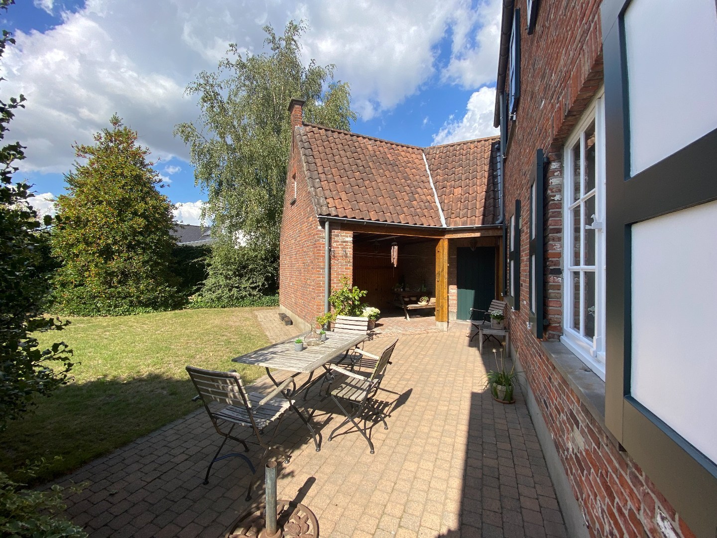 Charmante landelijke villa op een toplocatie in Waregem! 