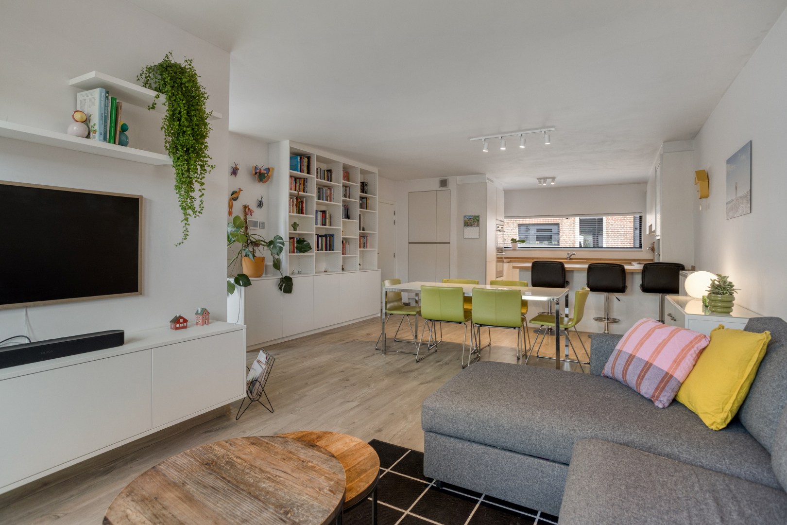 Instapklare woning met 4 slaapkamers, aangename leefruimte met staanplaats - EPC 89Kw/m² 