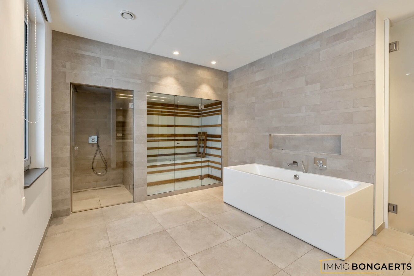 Moderne woonst met 4 slaapkamers 