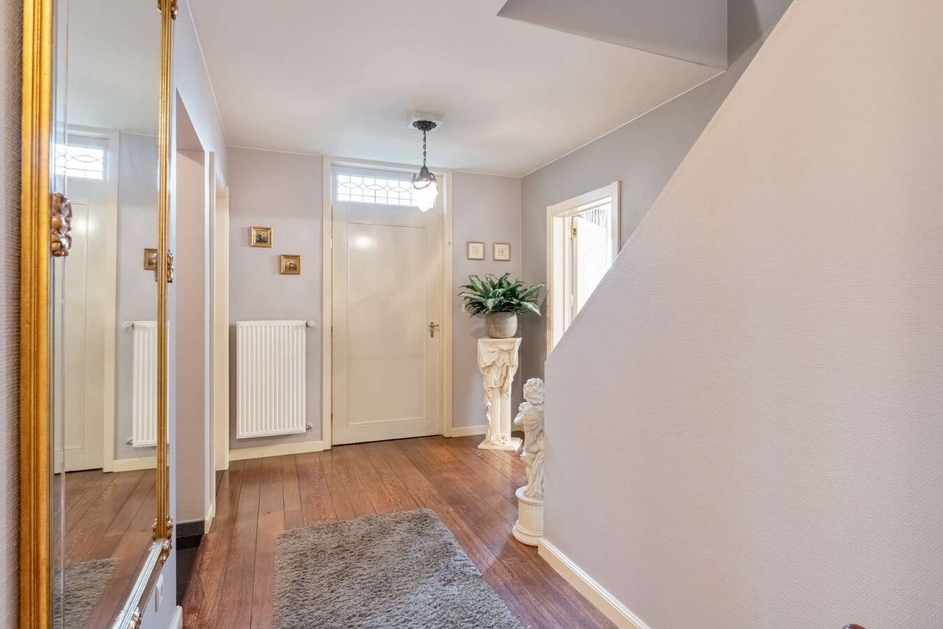 Stijlvolle, goed afgewerkte woning op een perceel van 6a32ca op een rustige locatie te Kinrooi! 
