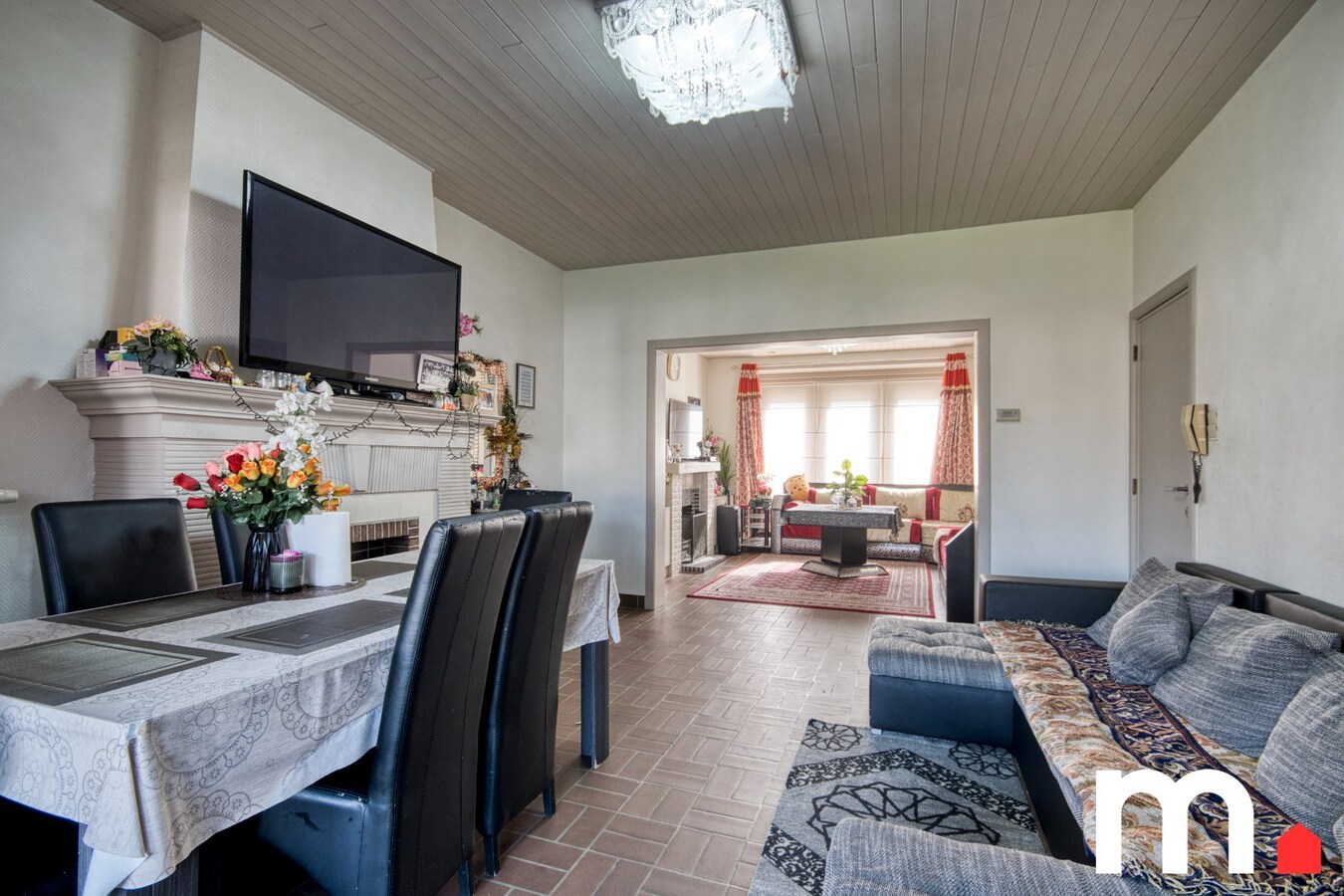 Unieke woning te Kortrijk met zonnige aangelegde tuin, Garage en 4 ruime slaapkamers! 