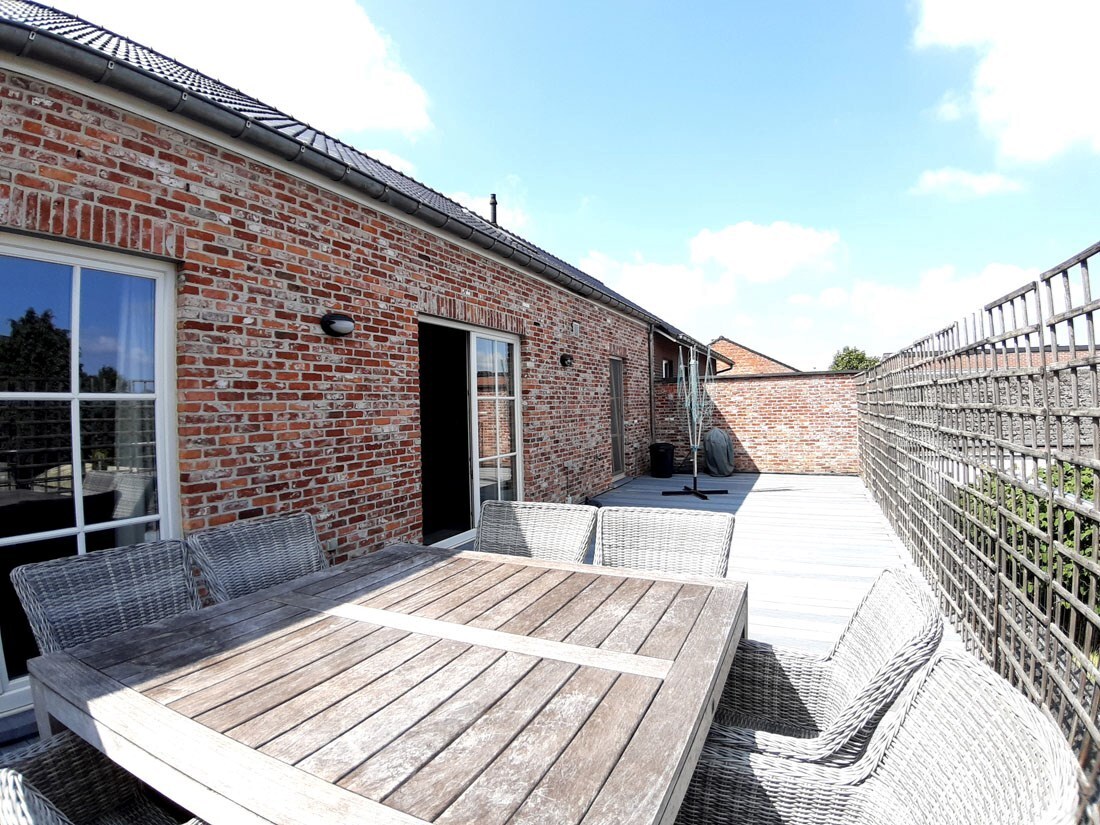 Zeer ruim drie slaapkamer appartement te Lommel 