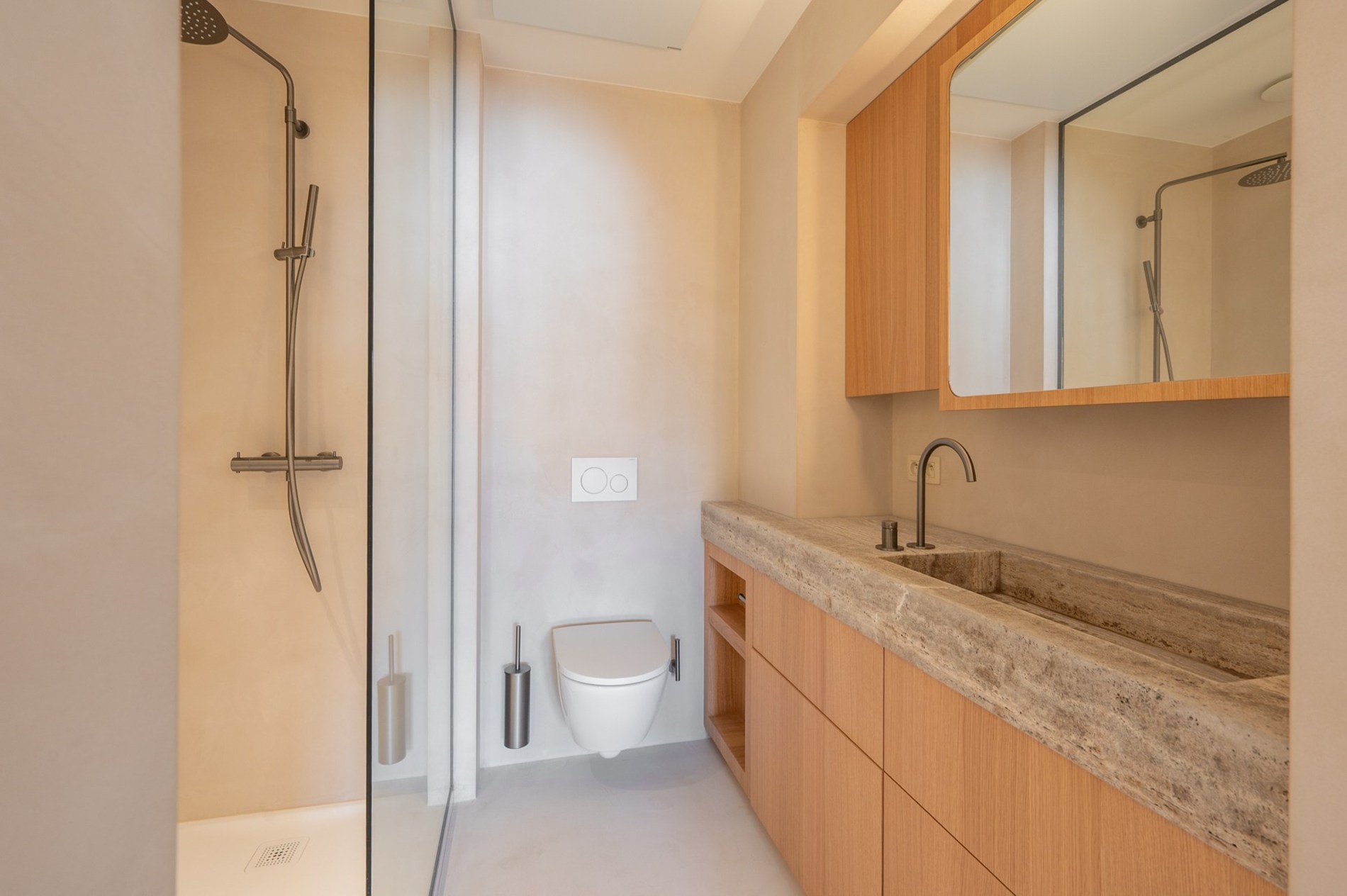 Klassevol appartement gelegen in een charmante villaresidentie in het Zoute. 