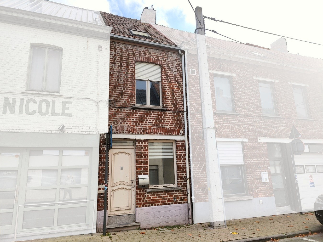Op te frissen woning met tuin en berging op centrale ligging 