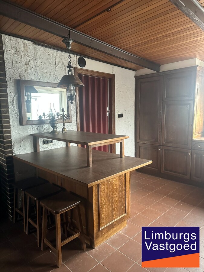 Handelshuis op commerciële ligging in Houthalen-Helchteren 